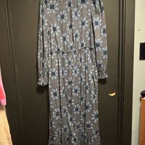 Universal Thread Blue Floral Long Sleeve Dress